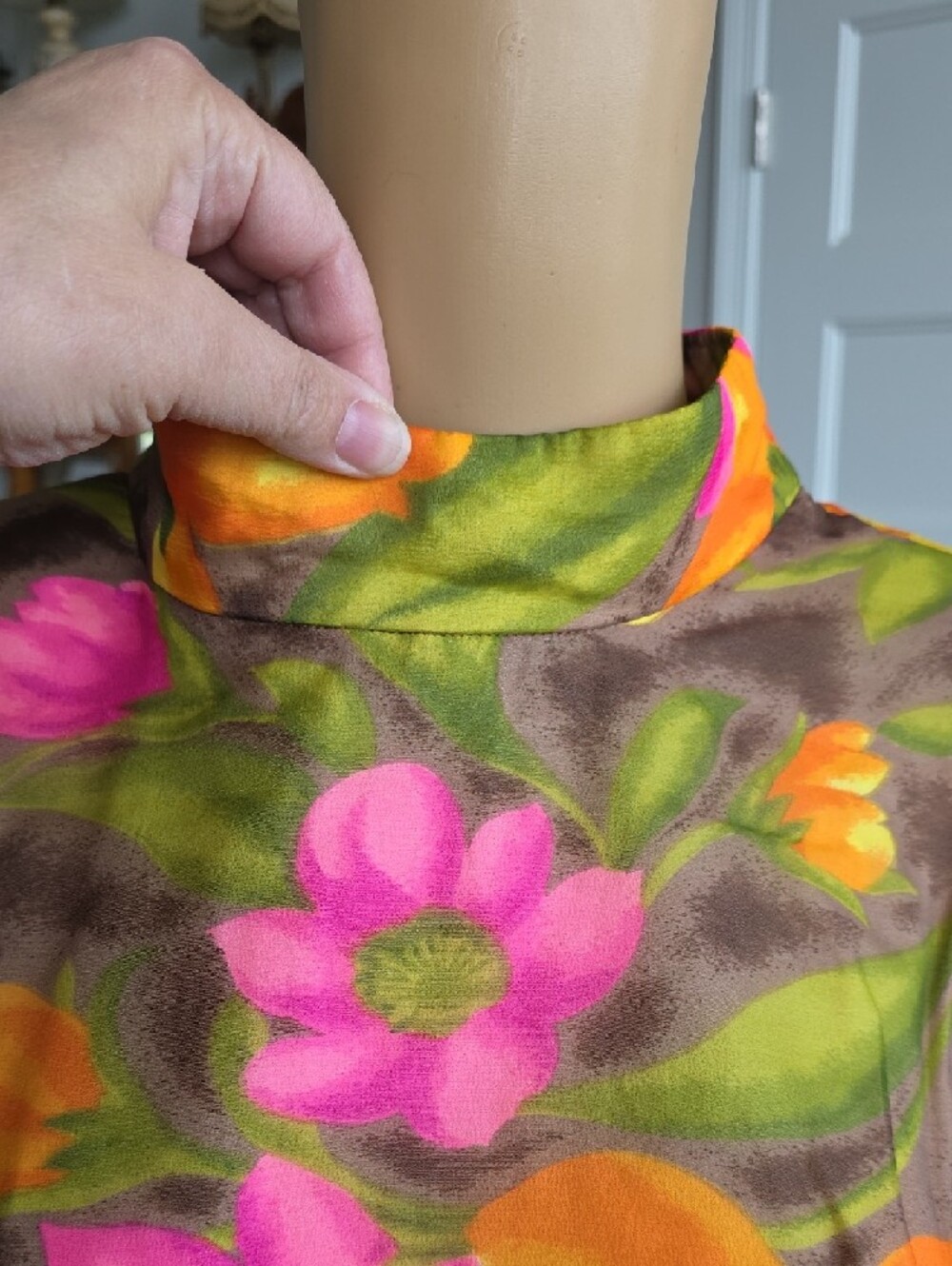 One Of A Kind 1960s Vintage Floral Maxi Dress in Pink & Orange - Picture 7 of 11